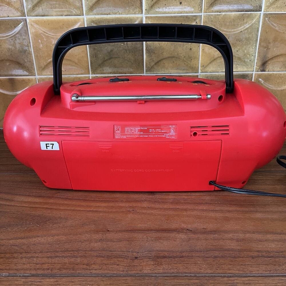 Vintage Disney Mickey Mouse Red AM/FM Stereo Cassette Player Recorder Boombox - Picture 4 of 9